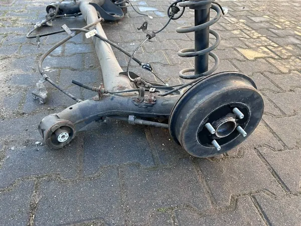 Toyota Yaris III Lift 1.5 Sospensione Posteriore OYT25828 image 5