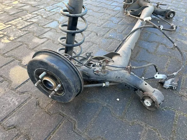 Toyota Yaris III Lift 1.5 Sospensione Posteriore OYT25828 image 6