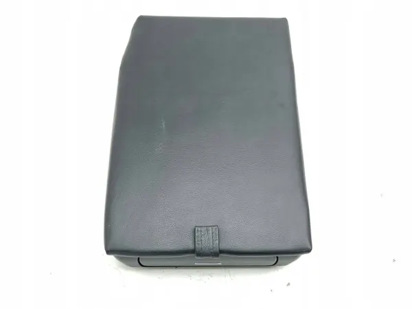 Hyundai Santa Fe 2013 Takaistuino OEM AMD152979 image 2