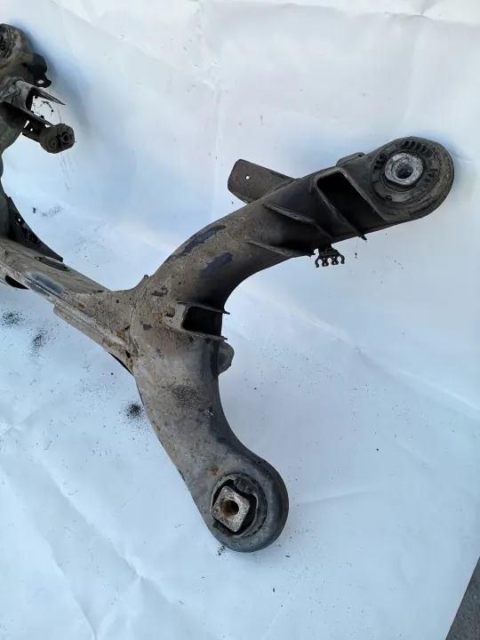 OEM 2113501112 Traverse arrière pour W211 W219 AMG image 3