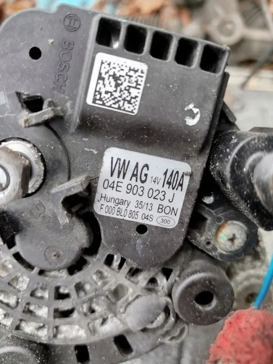 Vaihtovirtageneraattori VW GOLF VII 1.4 TSI 04E903023J image 5