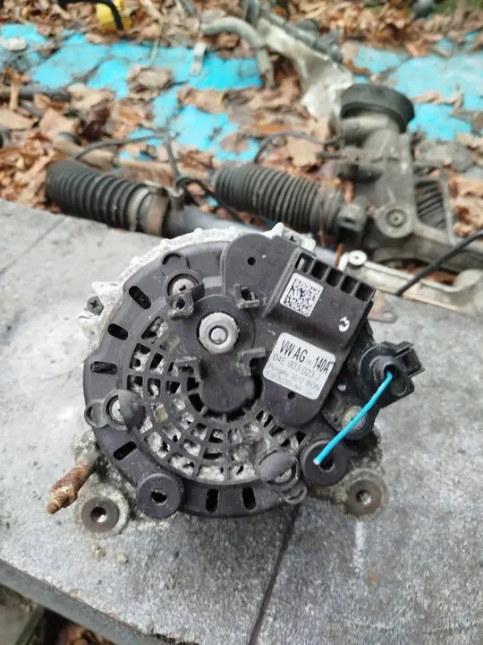 Vaihtovirtageneraattori VW GOLF VII 1.4 TSI 04E903023J image 6