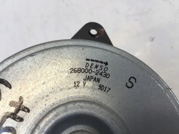 Jäähdytinpuhaltimen moottori Honda OE 268000-2430 image 5