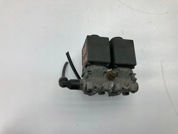 Electroválvula OEM 9041025N para Renault DXI e Volvo FH image 4