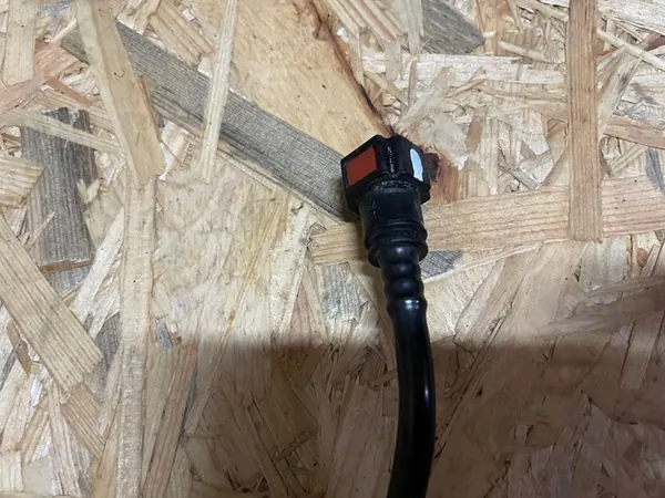 TUBO DE COMBUSTÍVEL RENAULT OEM 175124464R image 4