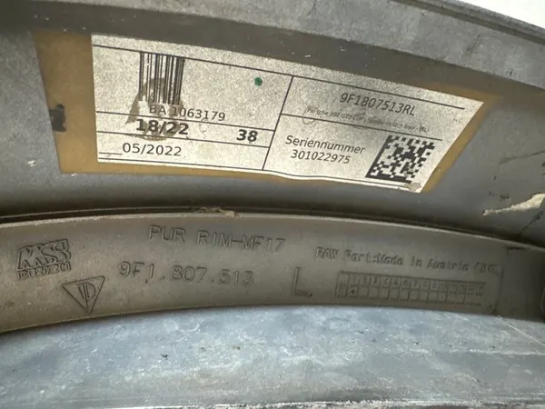 Porsche 911 992 GT3 CUP oikea lokasuoja 9F1807514 image 10