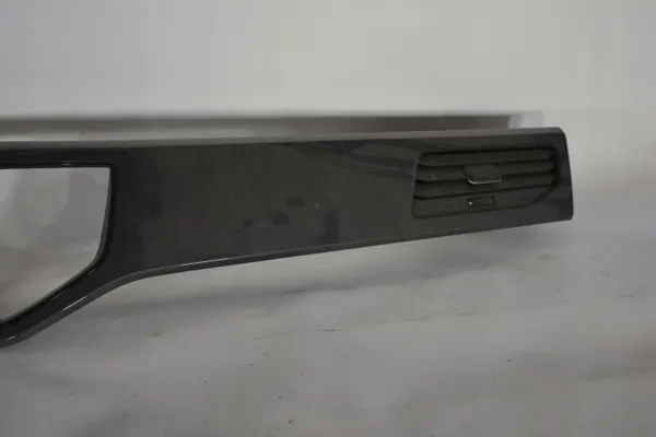 VW Polo 2G Dashboard Sierstrip OEM 2G1858418T - Gebruikt image 4