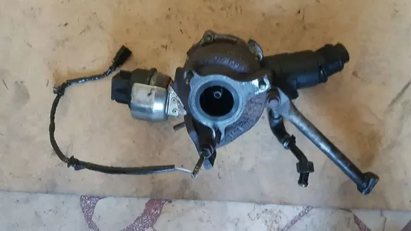 Audi OE 03L145702E Turboaggregat image 2