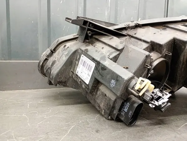 Linker koplamp Mercedes W169 A1698205861 image 10