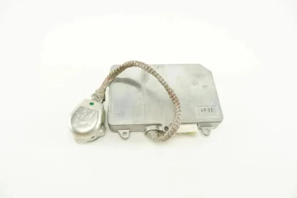 Xenon-virtalähde OEM 39000-20751 Subaru Outbackille image 2