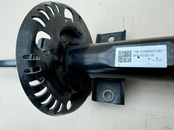 Amortiguador Delantero OEM 6R0413031BF - Usado image 4