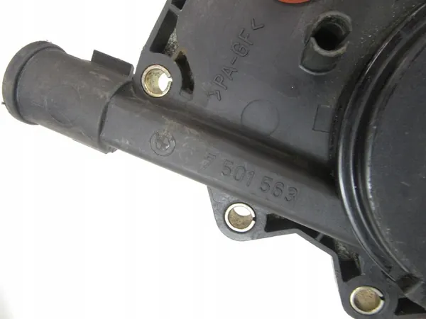 BMW Motorventilationsventil e31 e38 e39 3.5 4.4 M62 V8 image 2