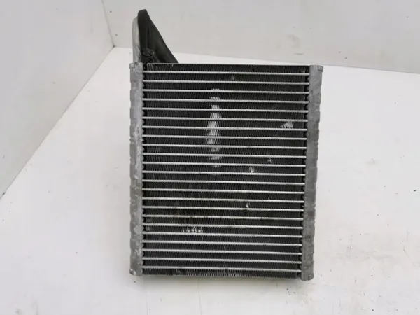 Radiateur chauffage climatisation Volvo XC60 2011 OEM L5174007 image 4