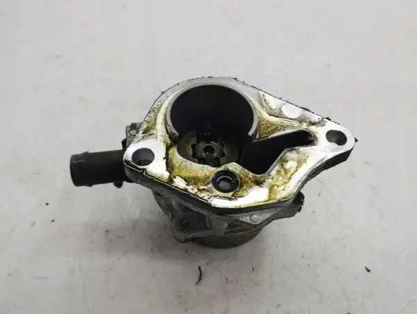 Pompe à vide Renault Clio IV OEM 146505272p image 2