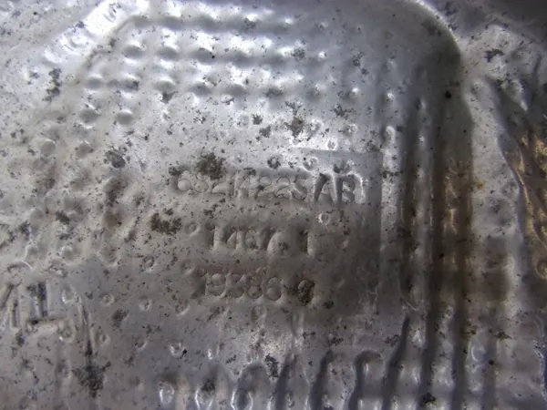 Värmeskydd Chrysler Pacifica 16- OEM 68214223AB image 4