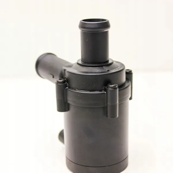 Volvo V40 2014 Vattencirkulationspump image 2