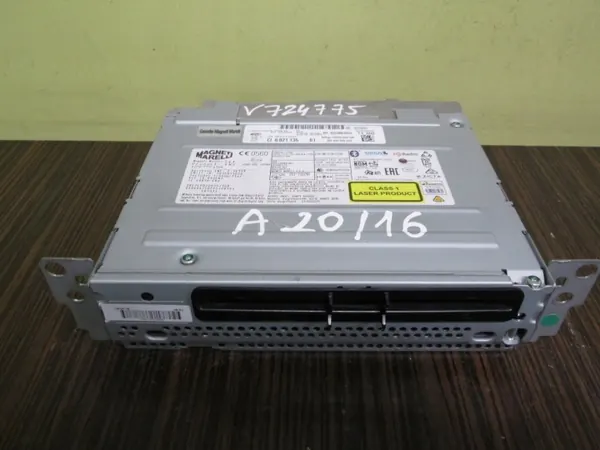 BMW OEM 6821135 Radio Head Unit Siriusilla image 2