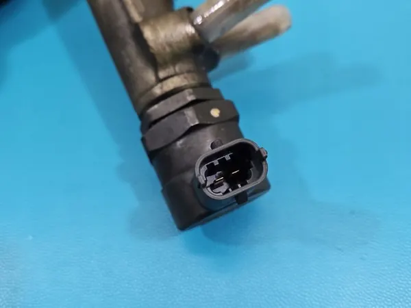 Rampe d'injection OEM 0445214032 avec capteurs Toyota image 6
