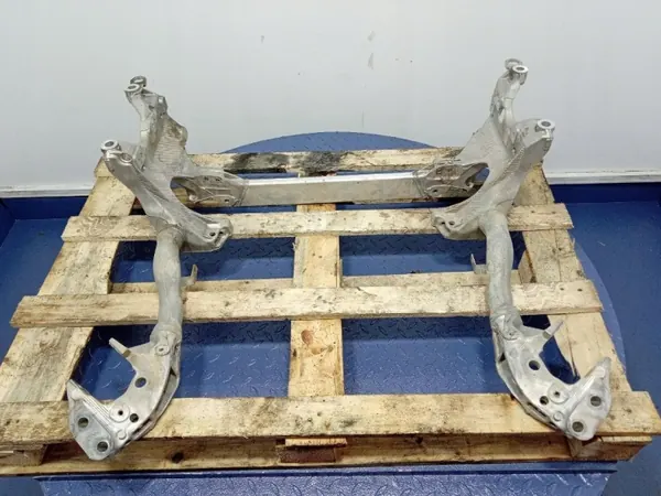 Audi Q5 Querlenker vorne OEM 8R0399315G - Gebraucht image 5