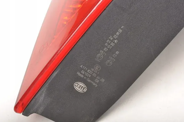 Luz trasera izquierda Mercedes-Benz A1718200564 image 9