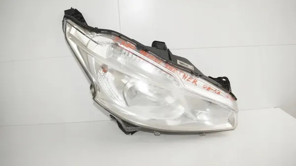 Peugeot 208 Front Rechts Scheinwerfer OEM Gebraucht 2012-2015 image 2