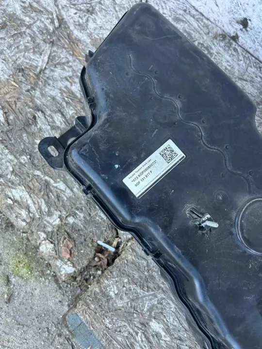 AdBlue-säiliö OEM 5QF131877F VW Tiguan 2 Kodiaq image 3