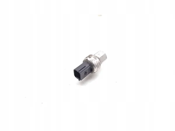Sensor presión A/C Ford OEM HG1A-19D594-AA Usado image 2
