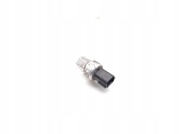 Sensor presión A/C Ford OEM HG1A-19D594-AA Usado image 4