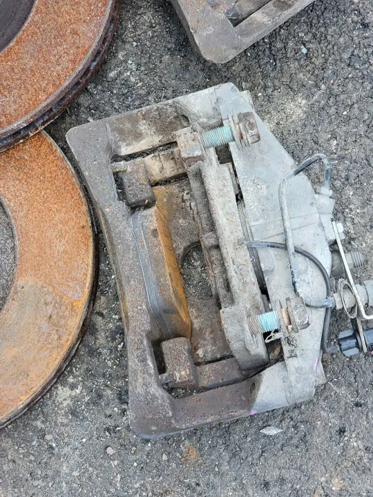 HAMULCE SWAP Bromsskivor & Bromsok Framaxel Audi A6 C6 image 5