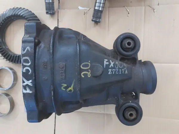 Flasque de logement de différentiel Infiniti QX70 FX50 5.0 image 2