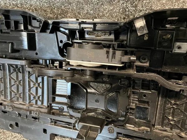 Luftrattjalusi OEM 5A09B52 för BMW 5 G60 image 6
