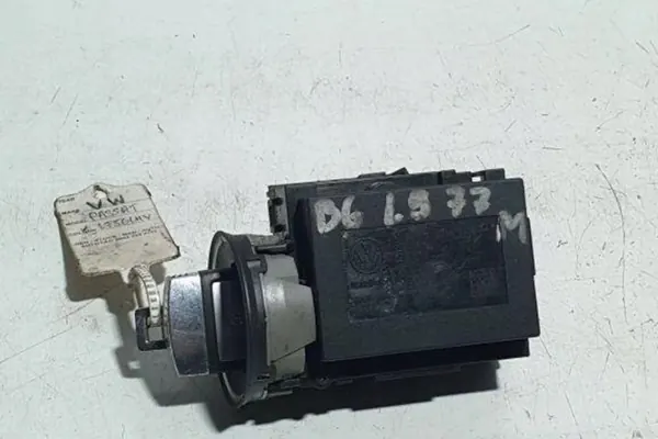 Interruptor de encendido OEM 11601500610902 VW Passat B7 image 3