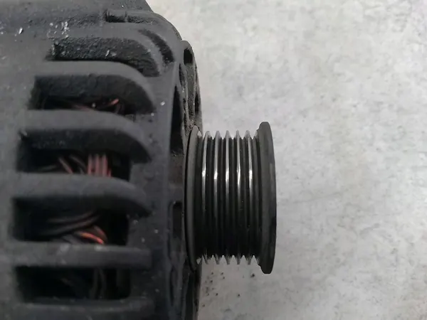 ALTERNATOR FORD FIESTA MK6 1.3 8V image 3