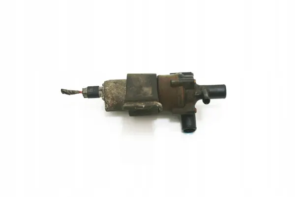 Mercedes vattenpump A2308350264 för SL R230 image 2