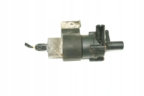 Mercedes vattenpump A2308350264 för SL R230 image 3