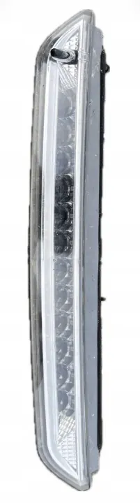 OEM 9688016380 Troisième Feu Stop LED pour Peugeot 2008 image 2