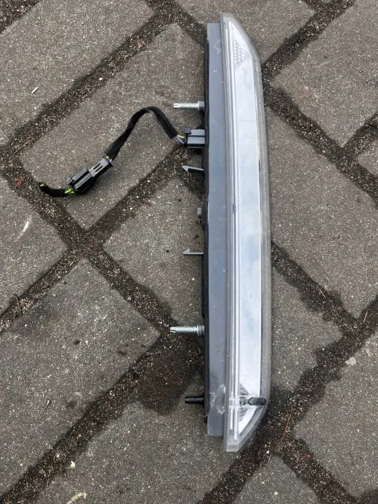 OEM 9688016380 Troisième Feu Stop LED pour Peugeot 2008 image 3
