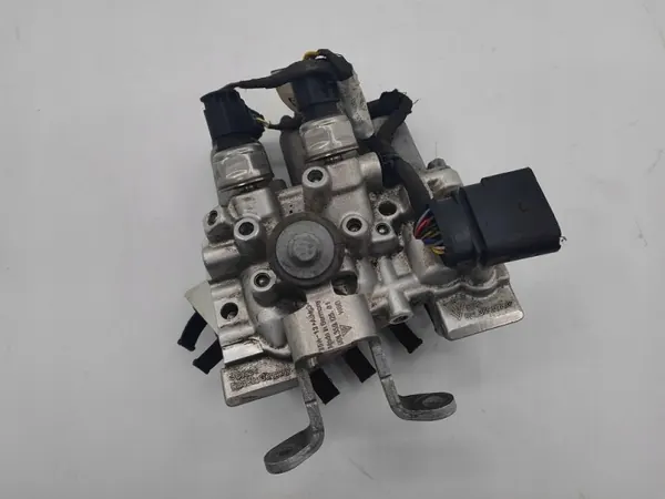 Bloque Distribuidor Válvulas OEM 99135907502 Porsche 911 image 3