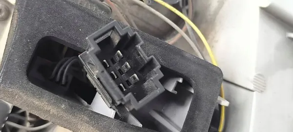 Lámpara Trasera Izquierda SKODA OCTAVIA III Kombi 5E9945112B image 3