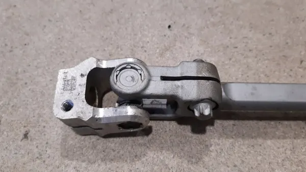 BMW M4 stuurkolomkoppeling OEM 2284712 image 5