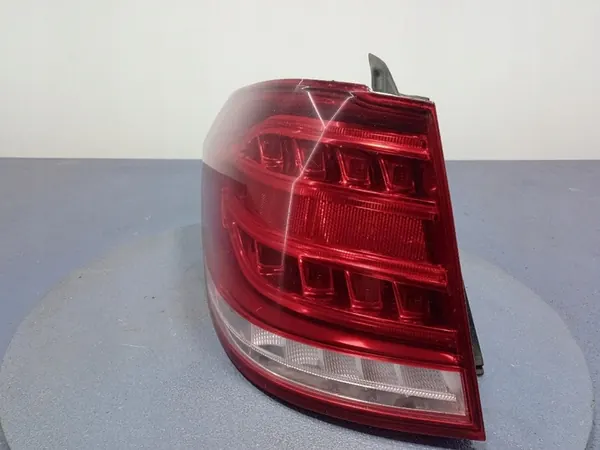 Linker Achterlicht Mercedes E W212 Kombi A2129069102 image 2