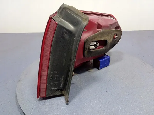 Linker Achterlicht Mercedes E W212 Kombi A2129069102 image 3