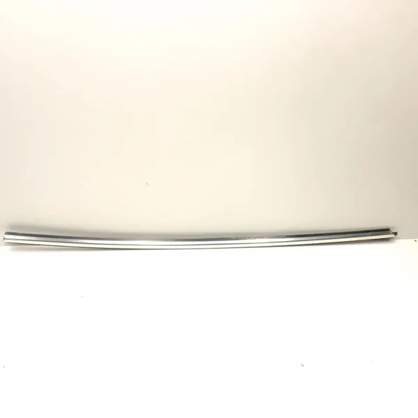 Jaguar XK/XKR Voor Rechts Schuifdeur-Glaslijst OEM BTN42643 image 2