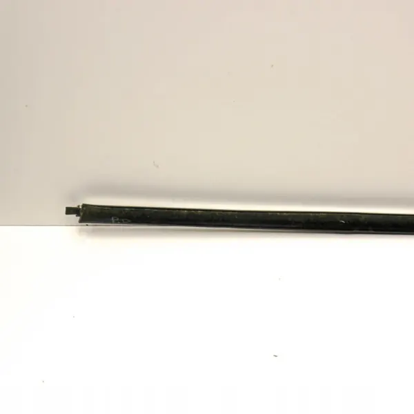 Jaguar XK/XKR Voor Rechts Schuifdeur-Glaslijst OEM BTN42643 image 5