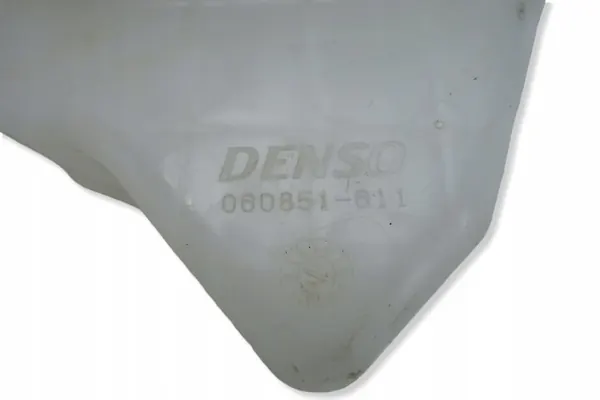 Pesunestesäiliö OEM 060851-611 Subaru XV II:lle image 7