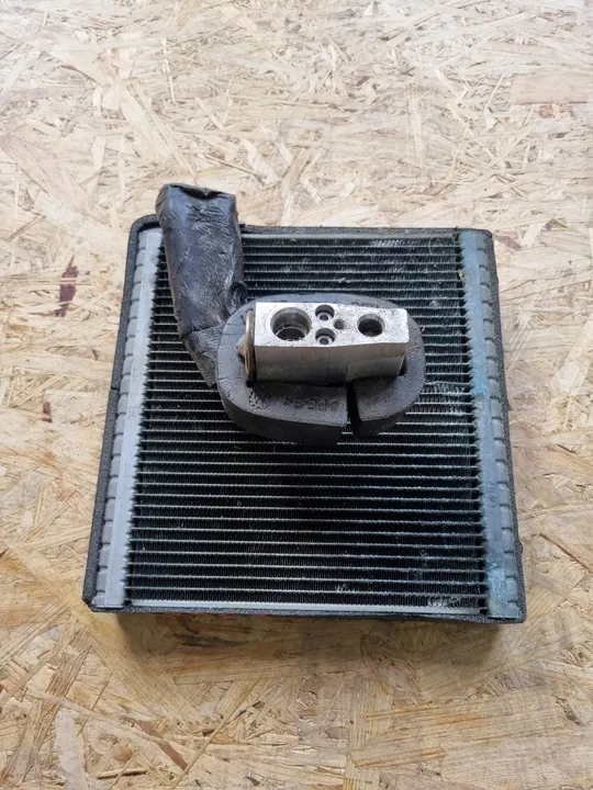 Volkswagen OE 5Q1820105B Evaporador de ar condicionado image 3