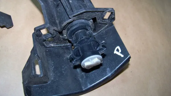 OEM 5F0955966 Rechter Scheinwerferreiniger für Seat Leon III image 3