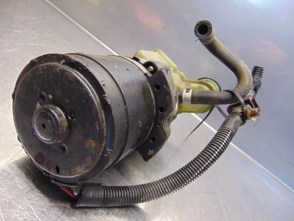 OEM 183169610C servostyrpump för Nissan Almera image 4