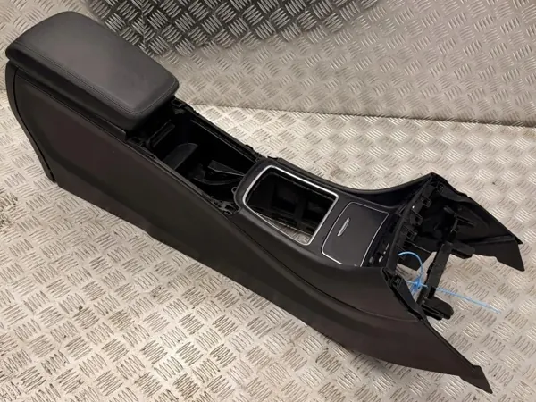 OEM armsteun opbergdoos voor Mercedes A-Klasse W176 image 2
