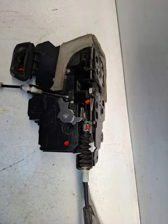 OEM 4N0839016E Correa Puerta Delantera - Lado Derecho image 3